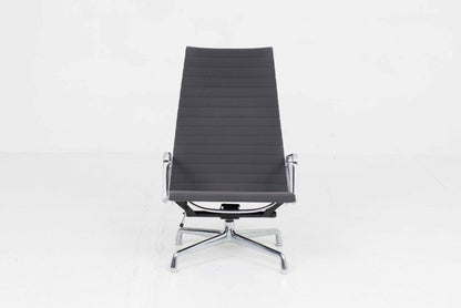 Vintage Sessel EA 124 von Charles und Ray Eames für Vitra