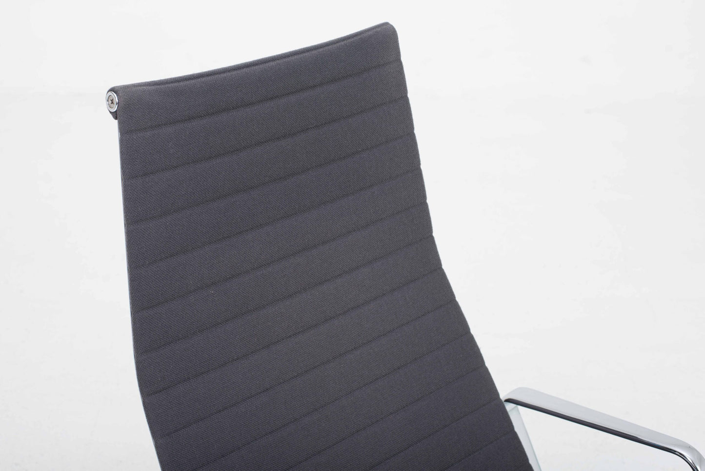 Vintage Sessel EA 124 von Charles und Ray Eames für Vitra