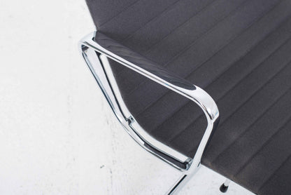 Vintage Sessel EA 124 von Charles und Ray Eames für Vitra