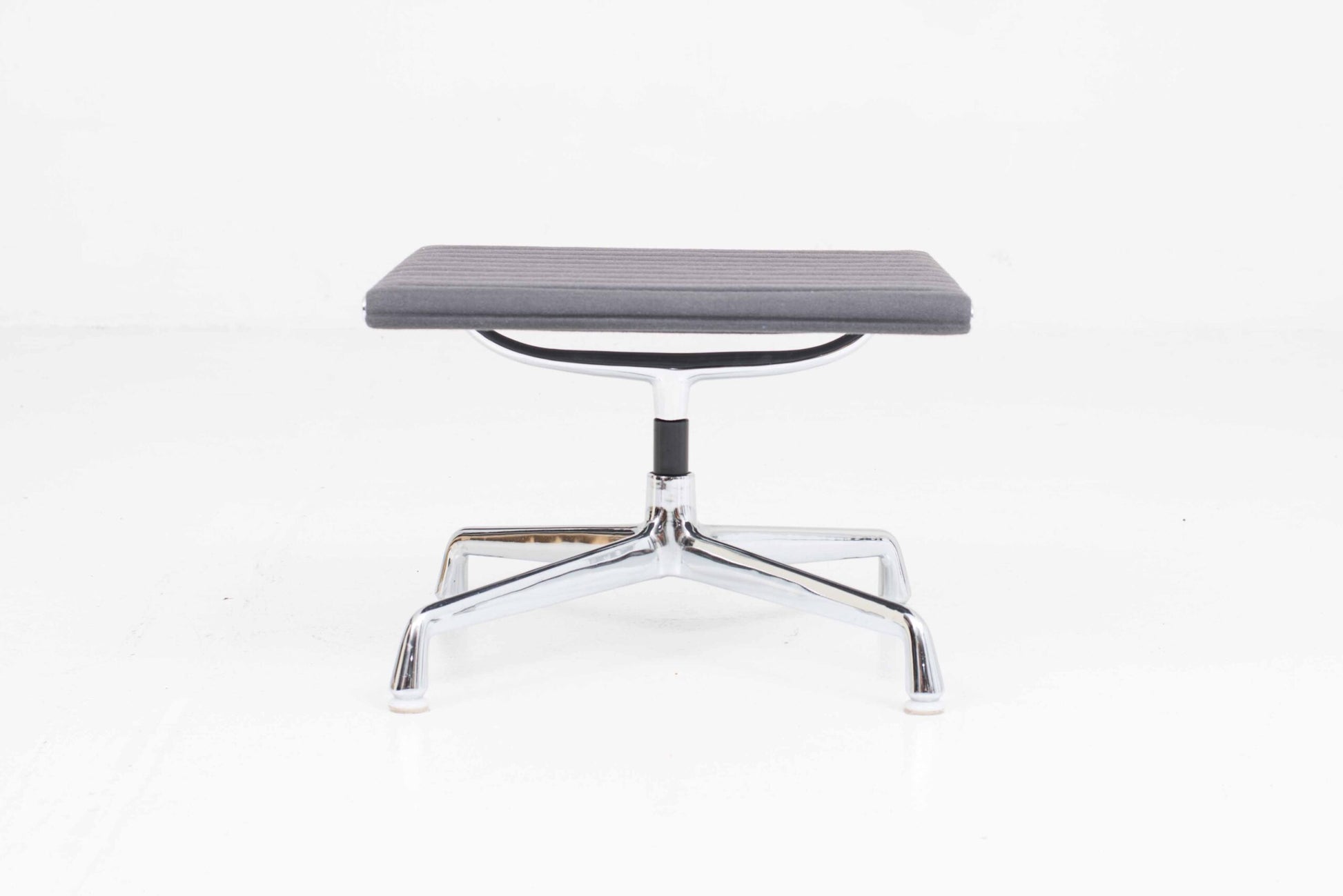 Vintage Hocker EA 125 von Charles und Ray Eames für Vitra