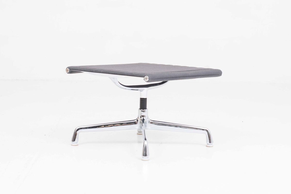 Vintage Hocker EA 125 von Charles und Ray Eames für Vitra