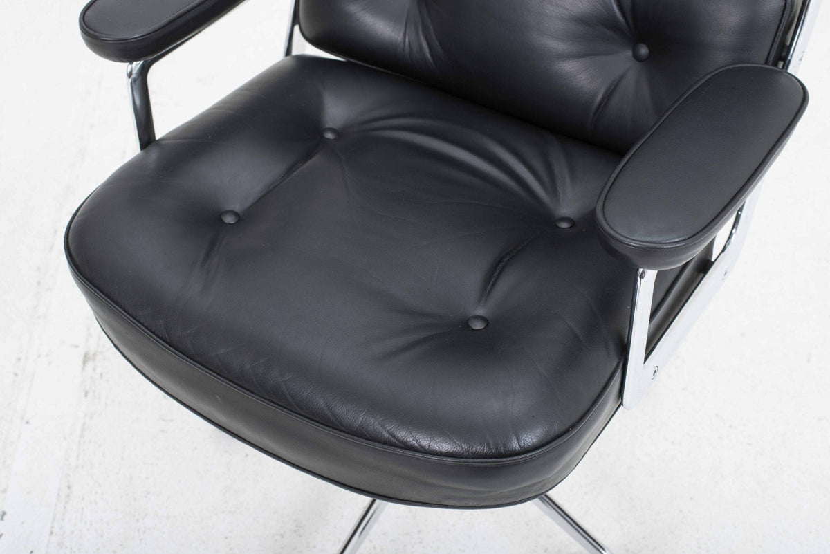 Vintage Lobby Chair by Charles Eames for Vitra black leather