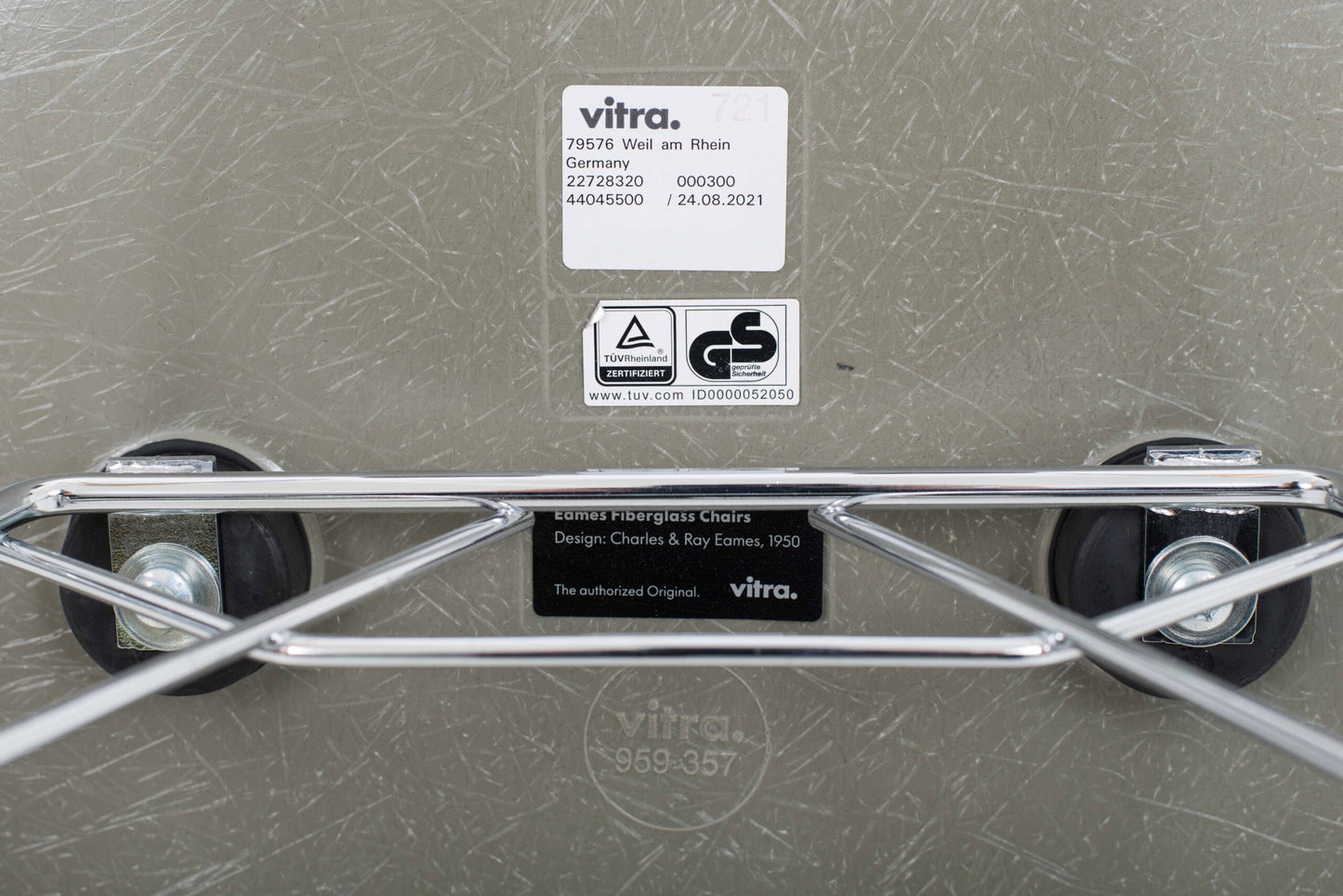 Vintage Schaukelstuhl RAR von Charles und Ray Eames für Vitra Raw Umber