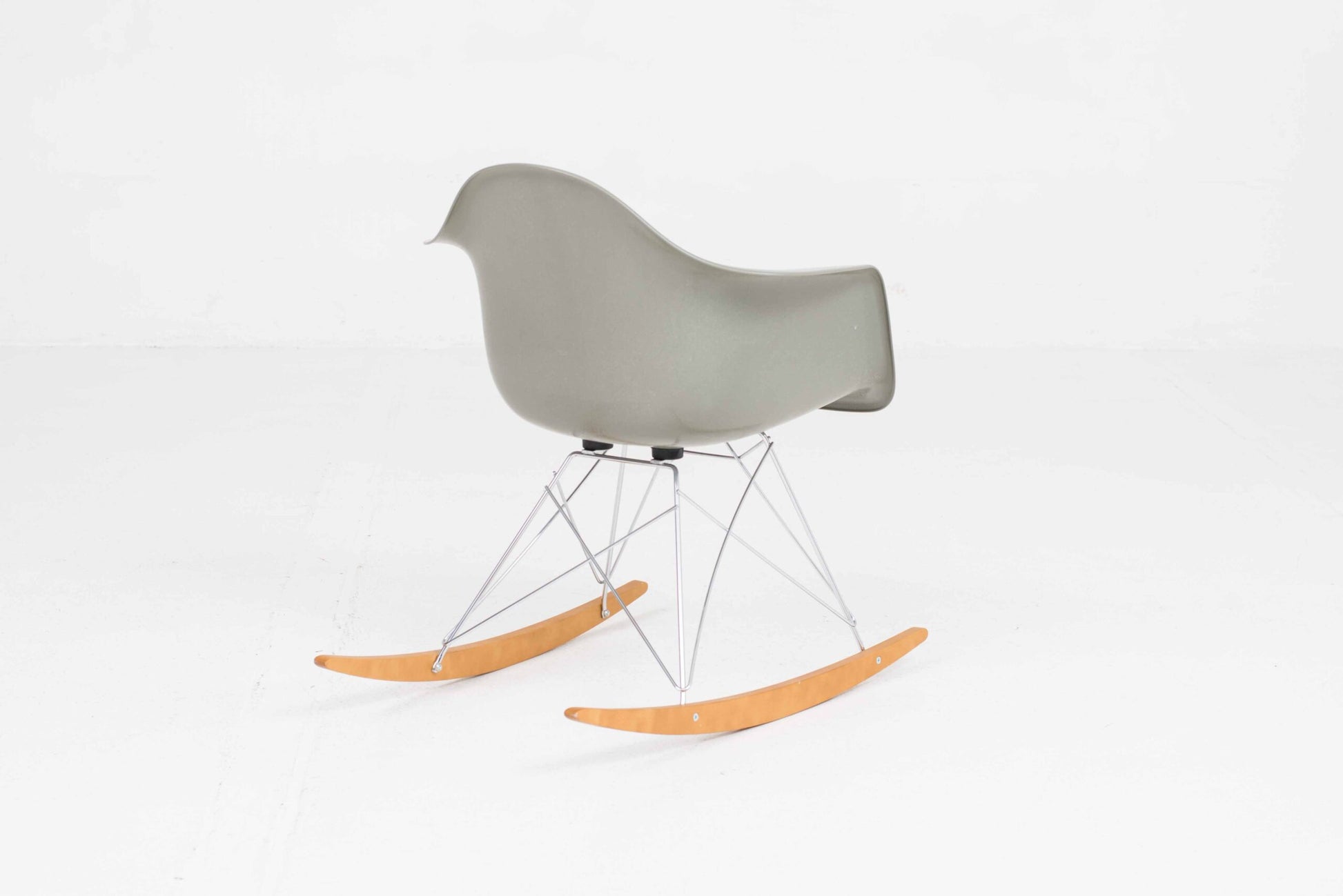 Vintage Schaukelstuhl RAR von Charles und Ray Eames für Vitra Raw Umber