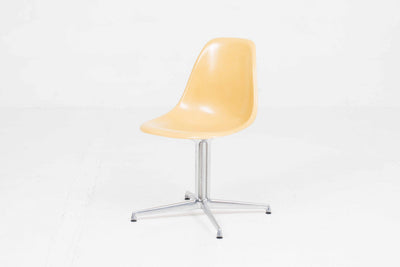 Vintage Stuhl La Fonda von Charles und Ray Eames für Vitra ochre dark