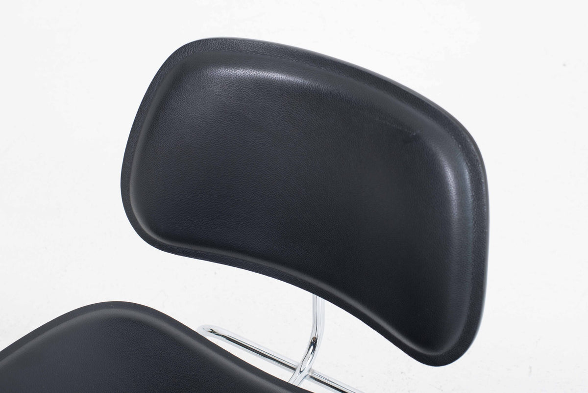 Vintage Loungesessel LCM von Charles und Ray Eames für Vitra in Schwarz