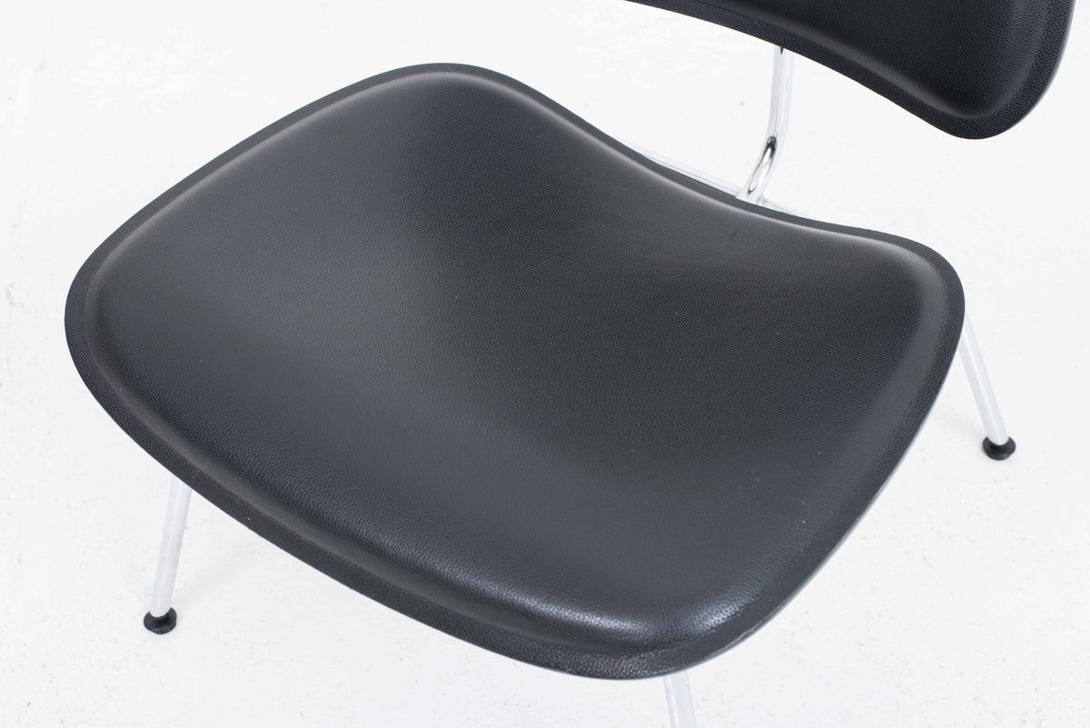 Vintage Loungesessel LCM von Charles und Ray Eames für Vitra in Schwarz