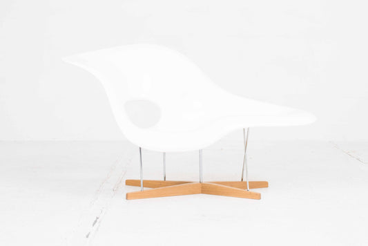 La Chaise lounge chair by Charles and Ray Eames for Vitra