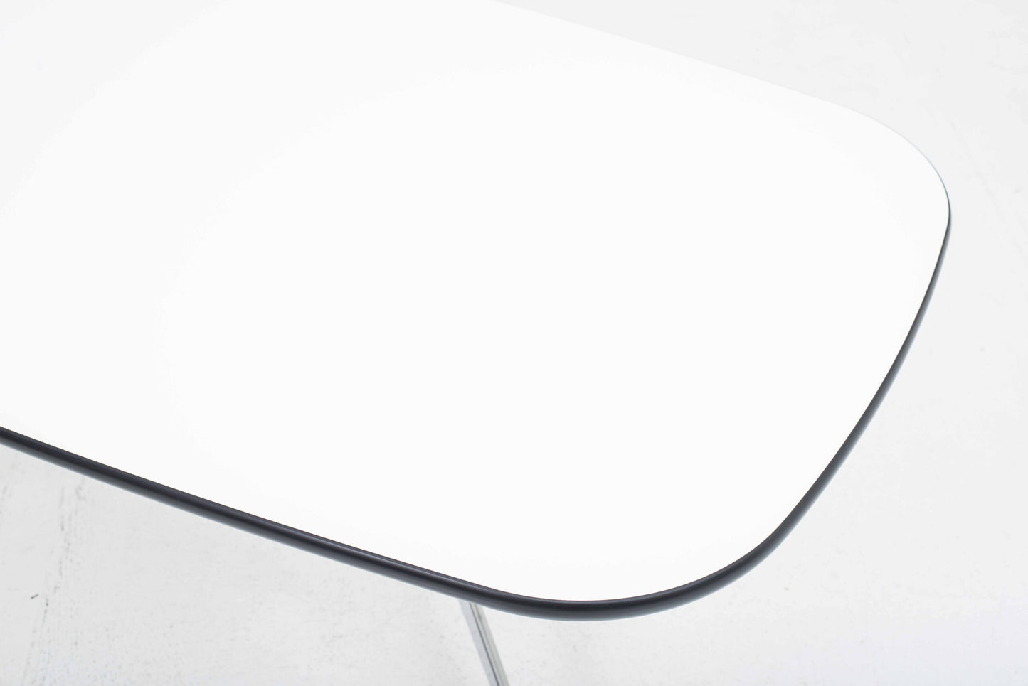 Vintage Tisch Segmented Table von Charles und Ray Eames für Vitra