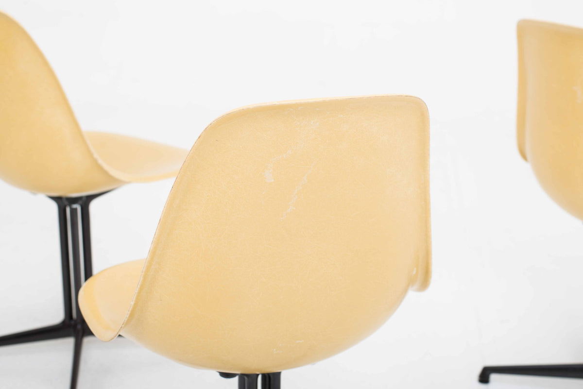 Vintage Stuhl La Fonda von Charles und Ray Eames für Vitra und Herman Miller, Ochre Dark