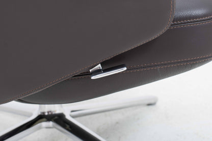 Fauteuil et ottoman Vitra Grand Repos par Antonio Citterio