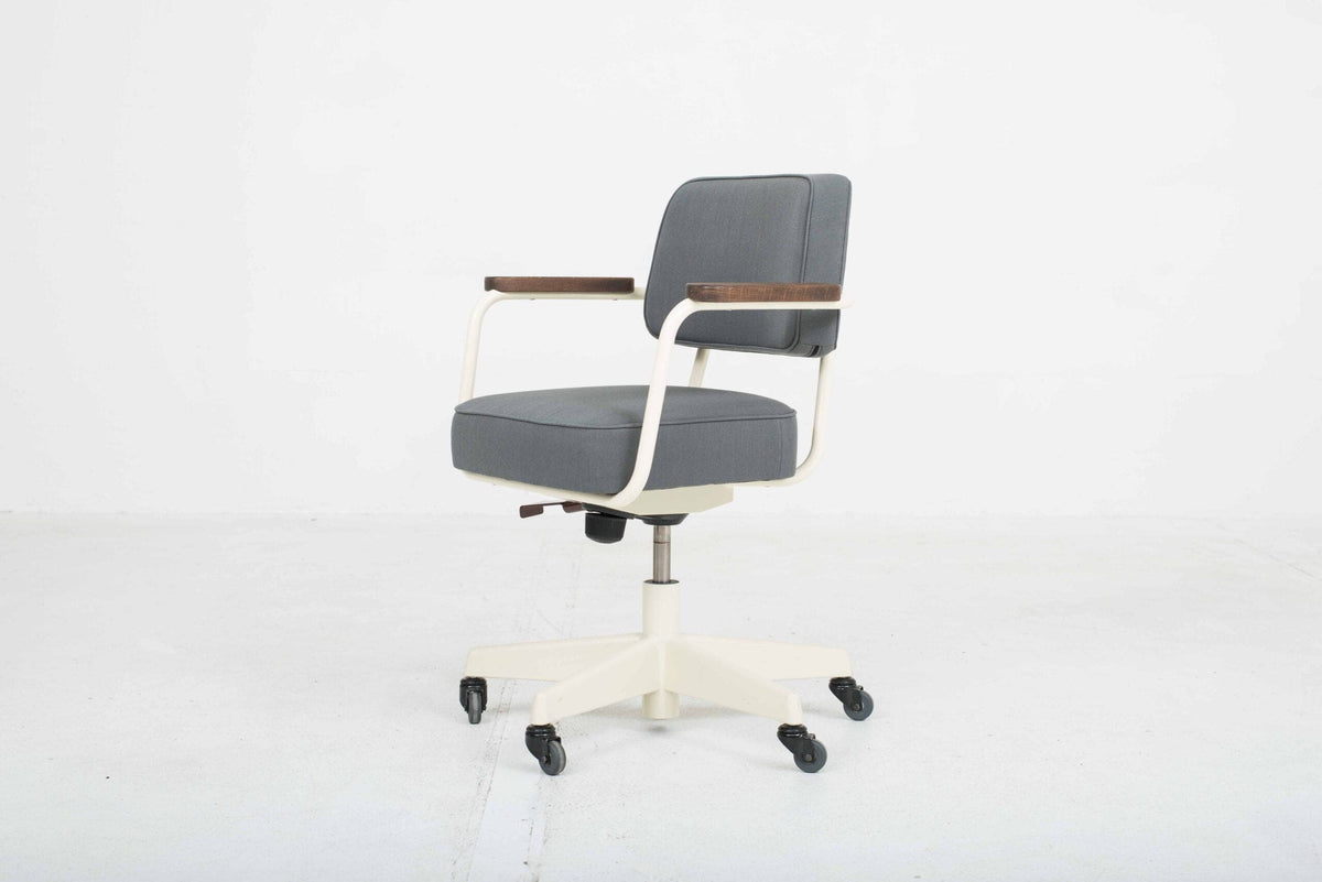 Fauteuil de bureau vintage "Fauteuil Direction Pivotant" de Jean Prouvé pour Vitra