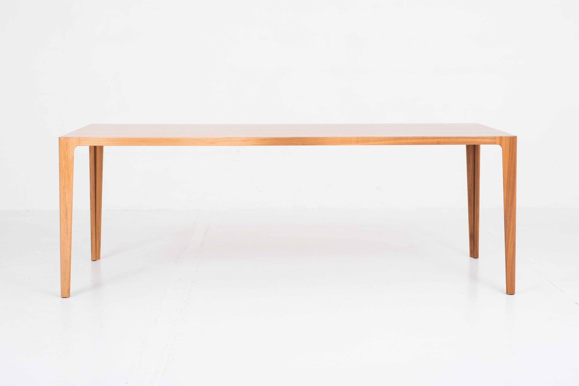 Vintage Tisch WOGG 38 von Alfredo Häberli für WOGG, Nussbaum natur