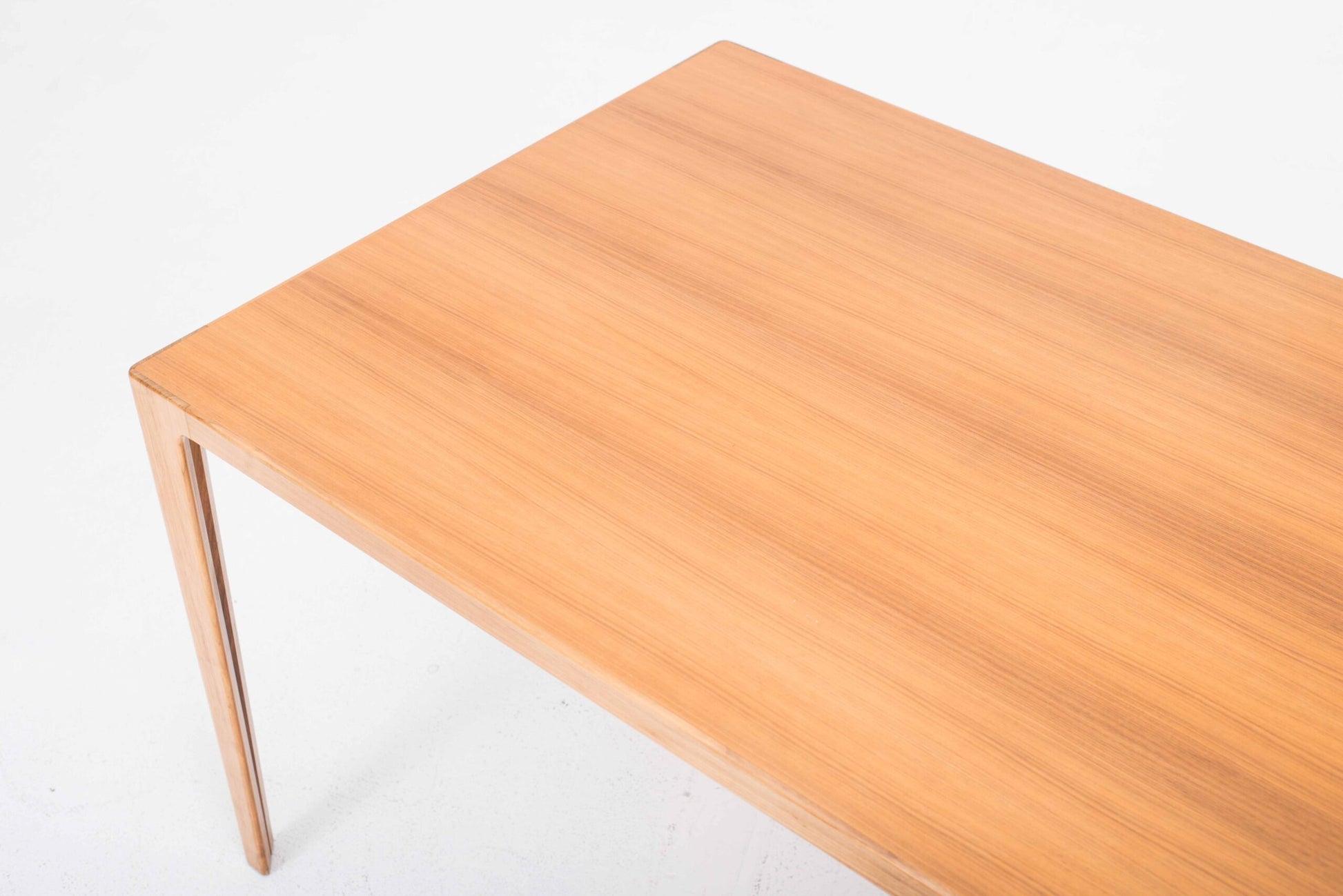 Vintage Tisch WOGG 38 von Alfredo Häberli für WOGG, Nussbaum natur
