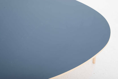 Vintage Couchtisch Dreirundtisch von Max Bill für wb form Smokey Blue
