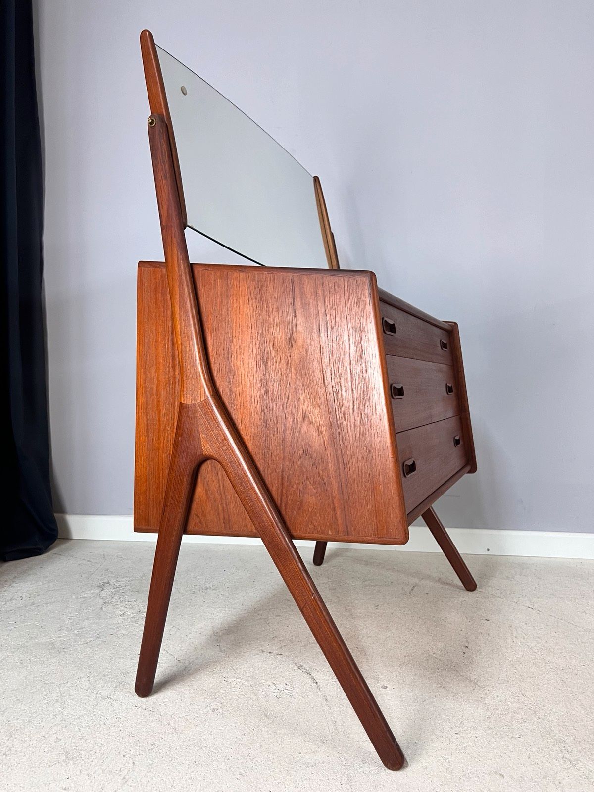 Coiffeuse vintage en teck avec miroir par Svend Aage Madsen