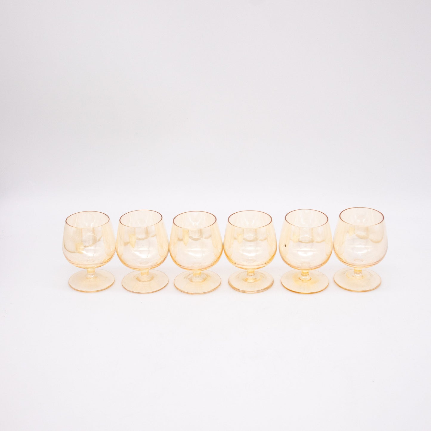 Vintage Schnapsglas Set in Korbhalterung