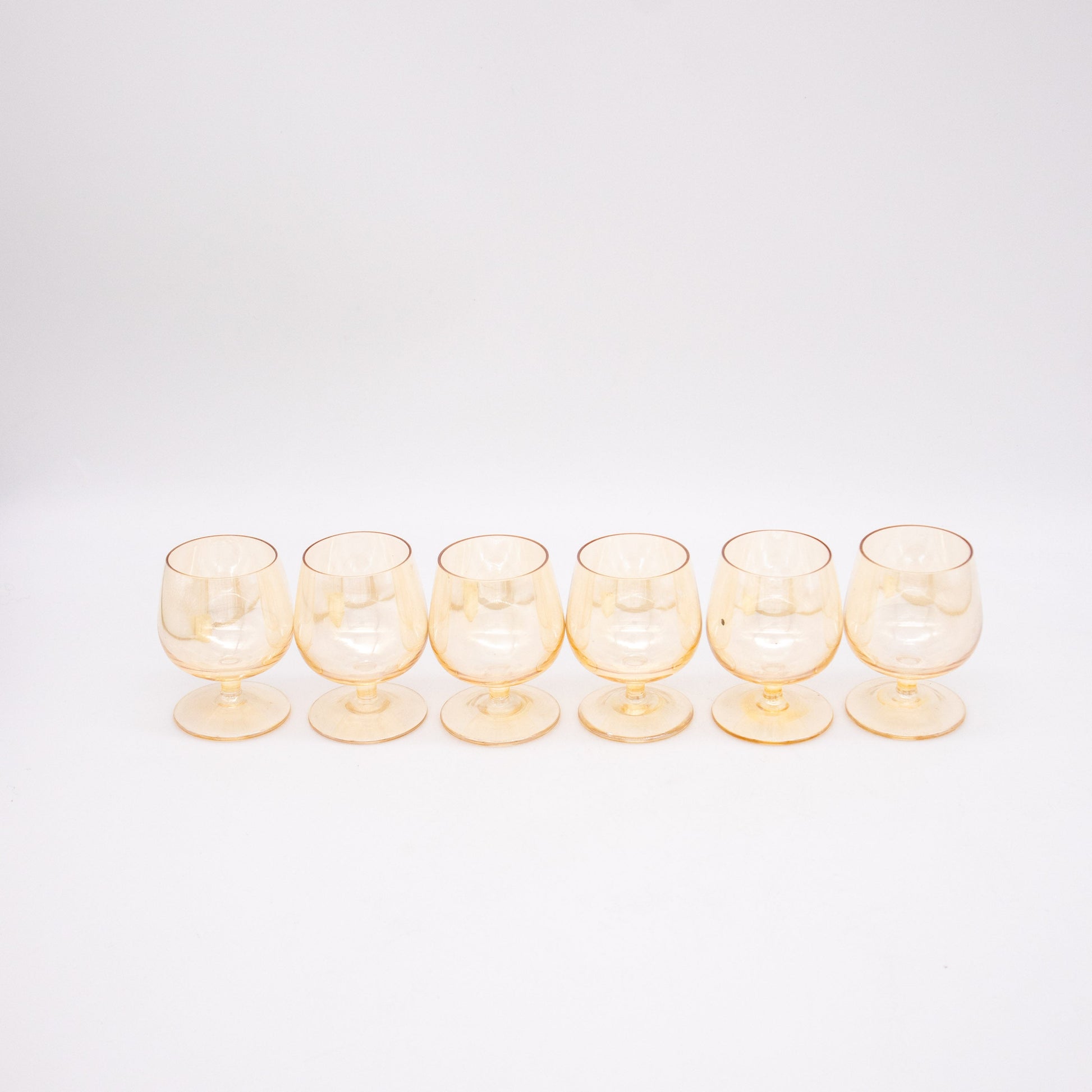 Vintage Schnapsglas Set in Korbhalterung