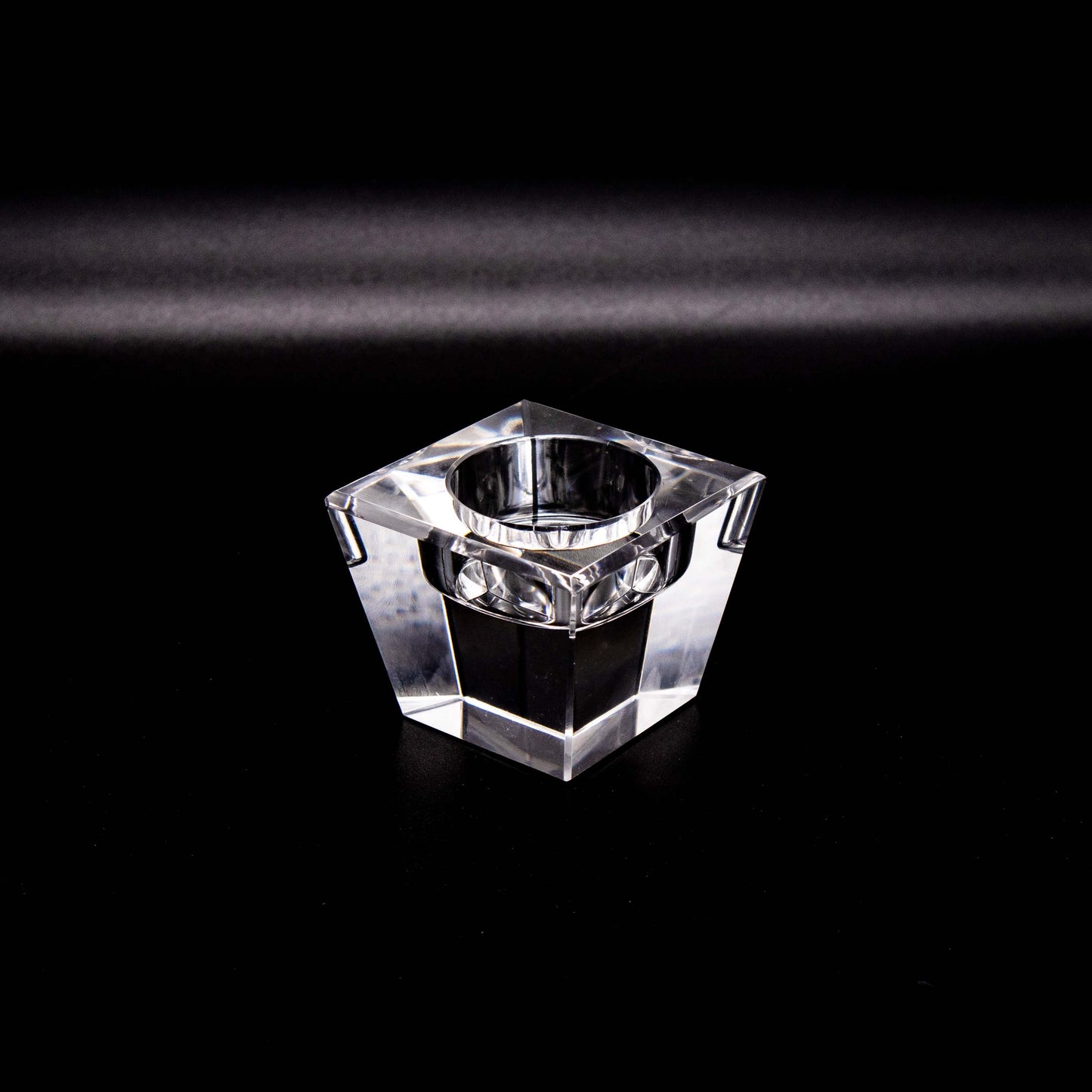 Vintage Teelichthalter aus geschliffenem Glas