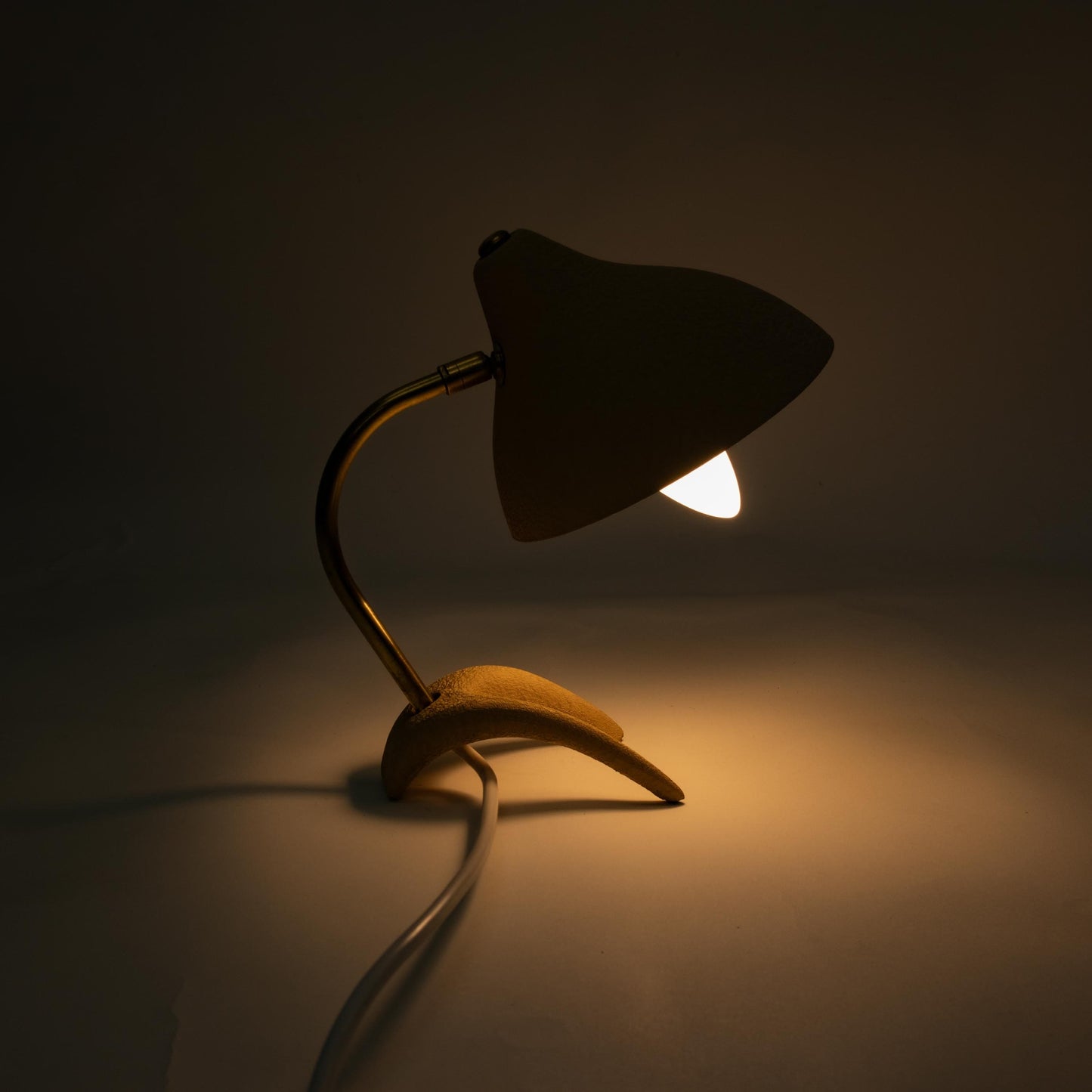 Vintage 2 Stück Krähenfuß Tischlampen Paar von Karl-Heinz Kinsky, eingeschaltet