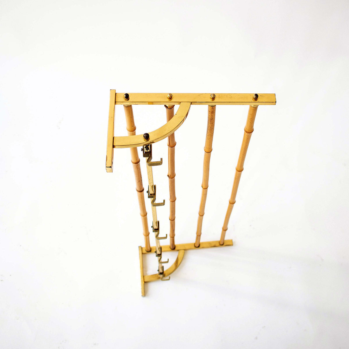 Vintage Wandgarderobe Messing und Bambus, patiniert