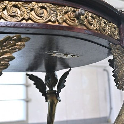 Vintage Beistelltisch mit Engel-Dekor aus Frankreich
