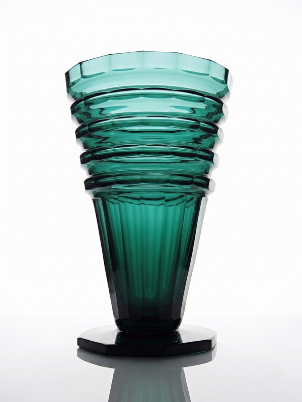 Antike Art Déco Kristallvase Smaragdgrün, Böhmen 1920-1930
