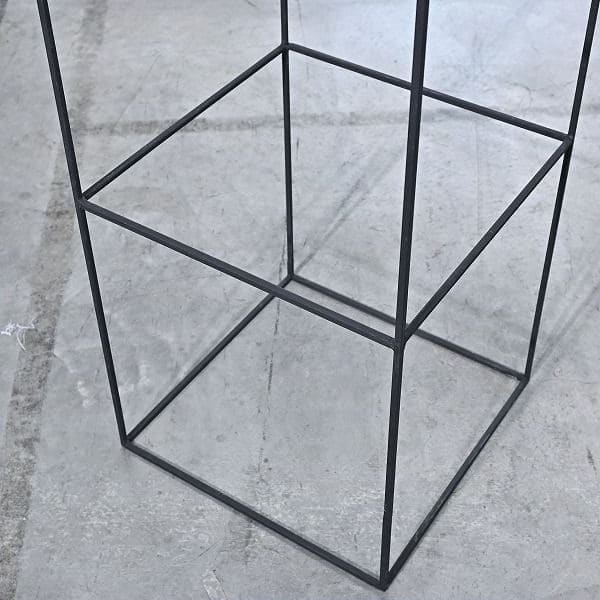 Vintage Regal Industriedesign Eisenrahmen Display
