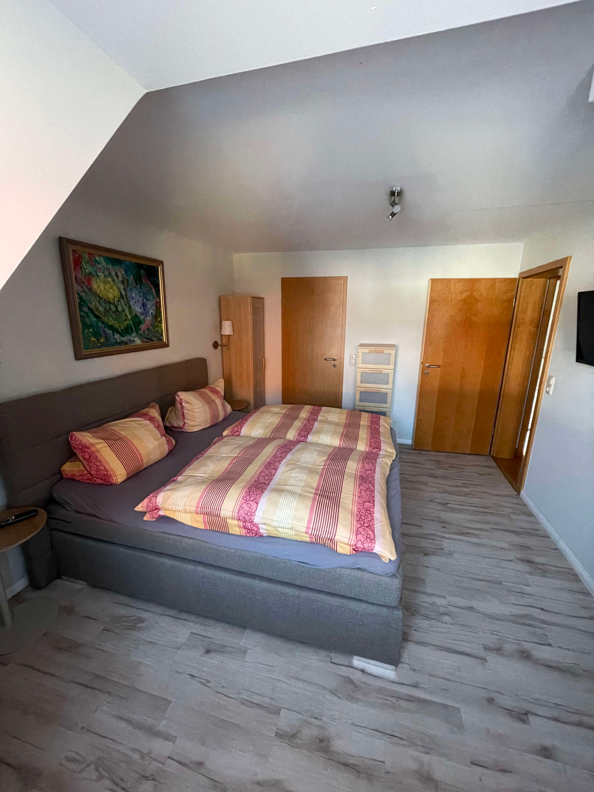 Boxspringbett beige neu mit Matratze und Topper 180x200 cm