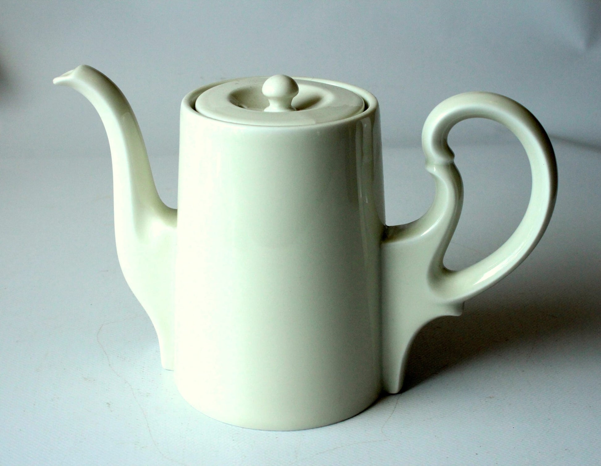 Vintage Kaffeekanne HKE Porzellan mit versilberter Warmhaltehaube