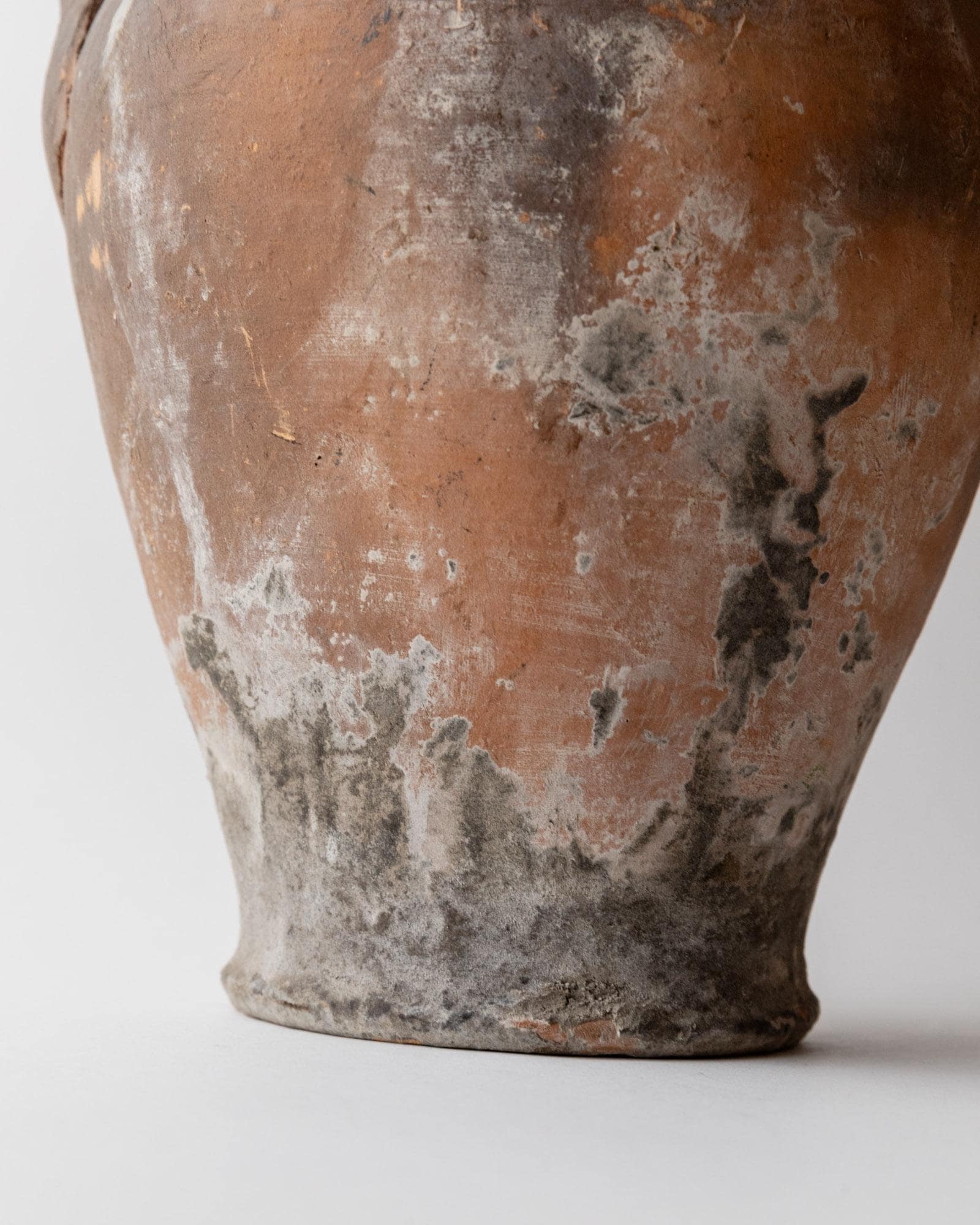 Vintage Amphore Terrakotta mit gedrehten Henkeln