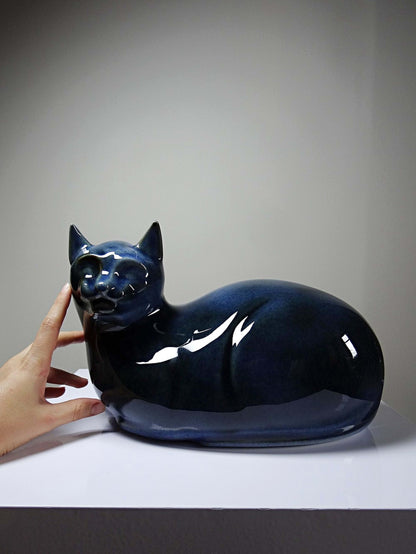Vintage Skulptur "Liegende Katze" von Virebent, Porzellan Blau