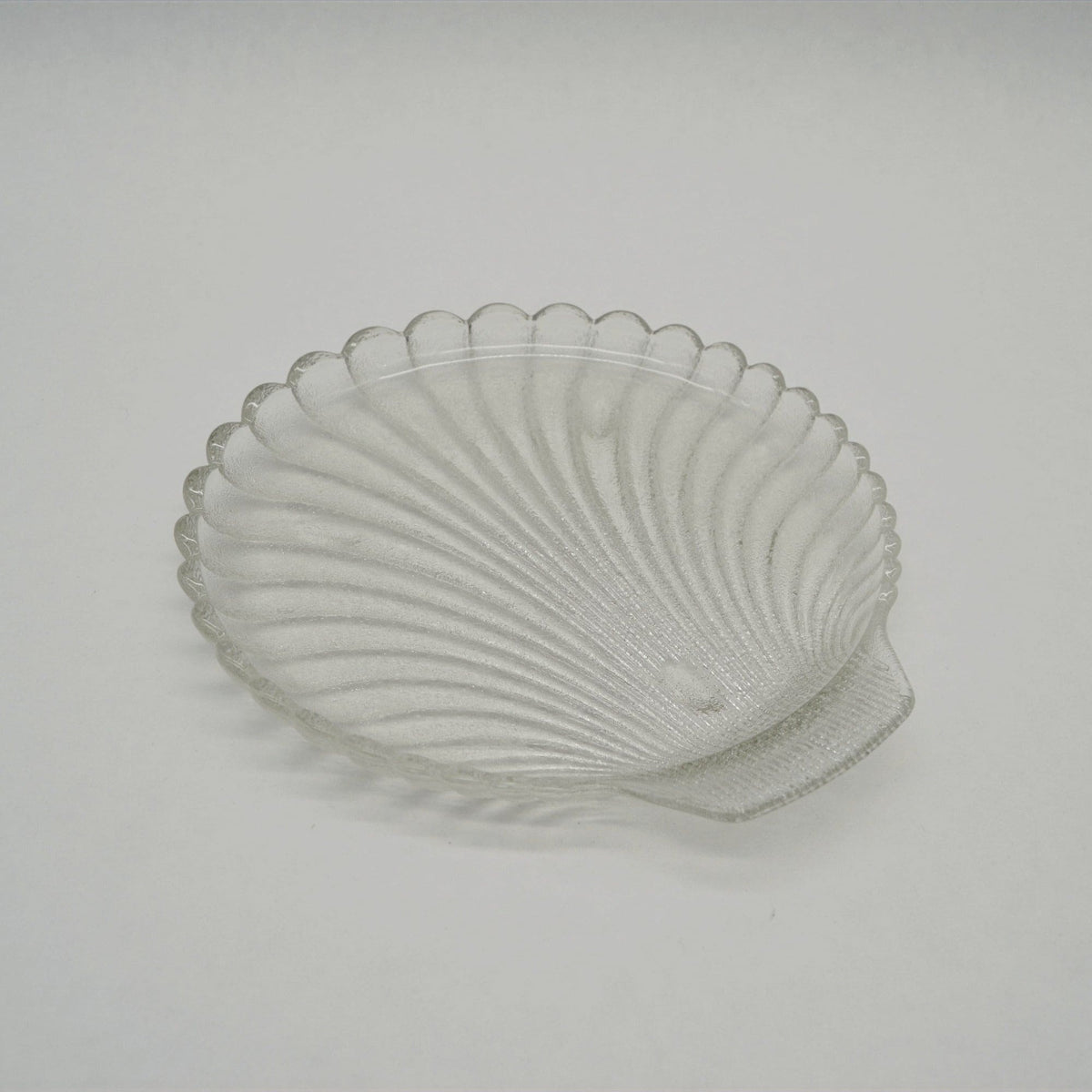 Assiette en verre vintage « Coquille » en verre texturé, 22 cm