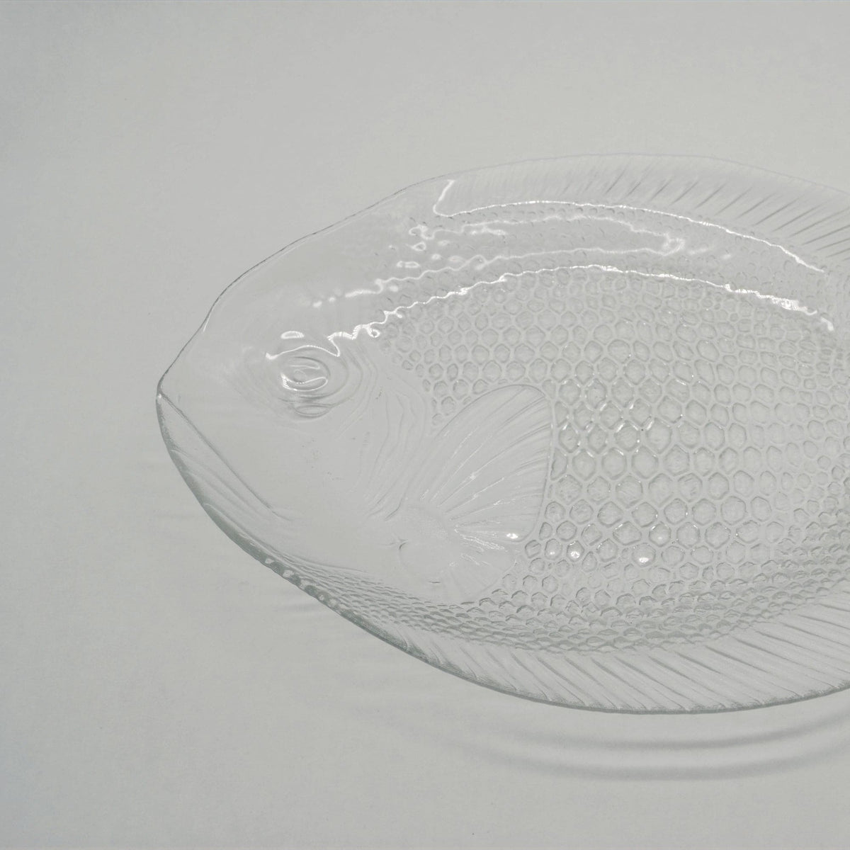 Plat en verre vintage « poisson » d'Arcoroc