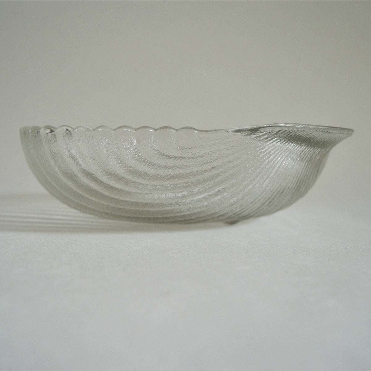 Vintage Muschelschale aus Pressglas