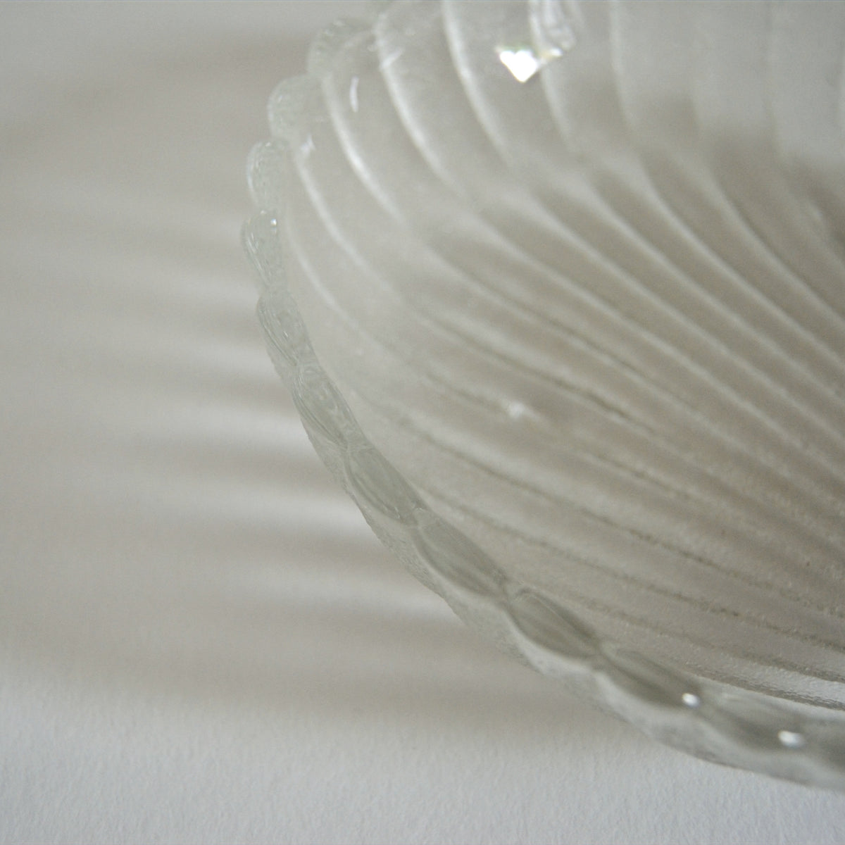 Vintage Muschelschale aus Pressglas