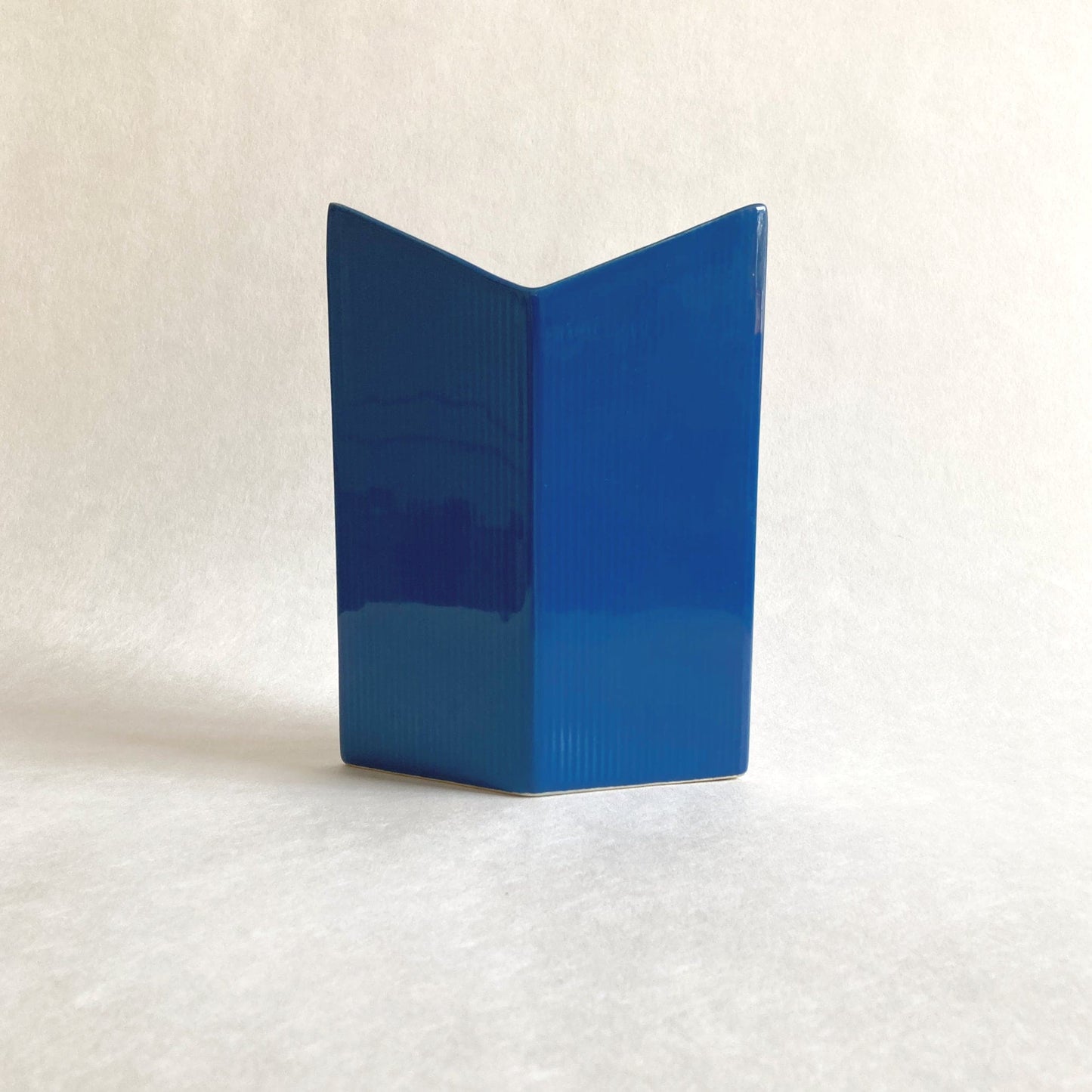 Vintage vase Asa blue Memphis style