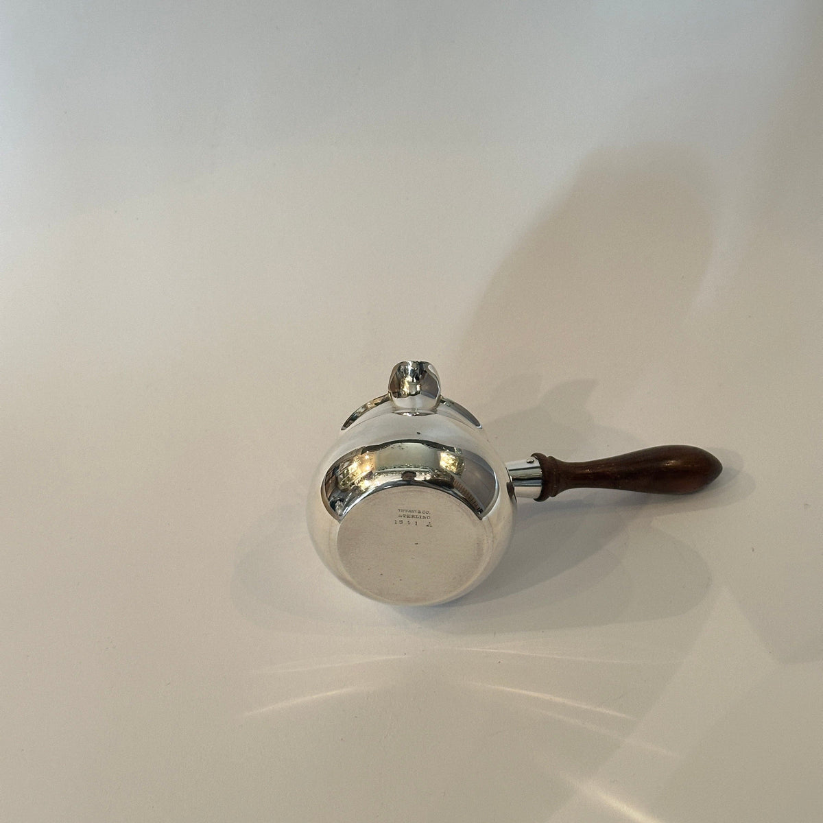 Saucière vintage avec manche en bois par Tiffany+Co Silver Modèle 1341