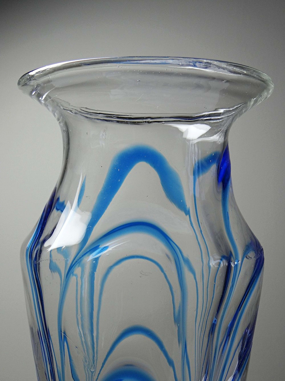 Vintage Vase aus Muranoglas blau-transparent, Italien 1960-70er