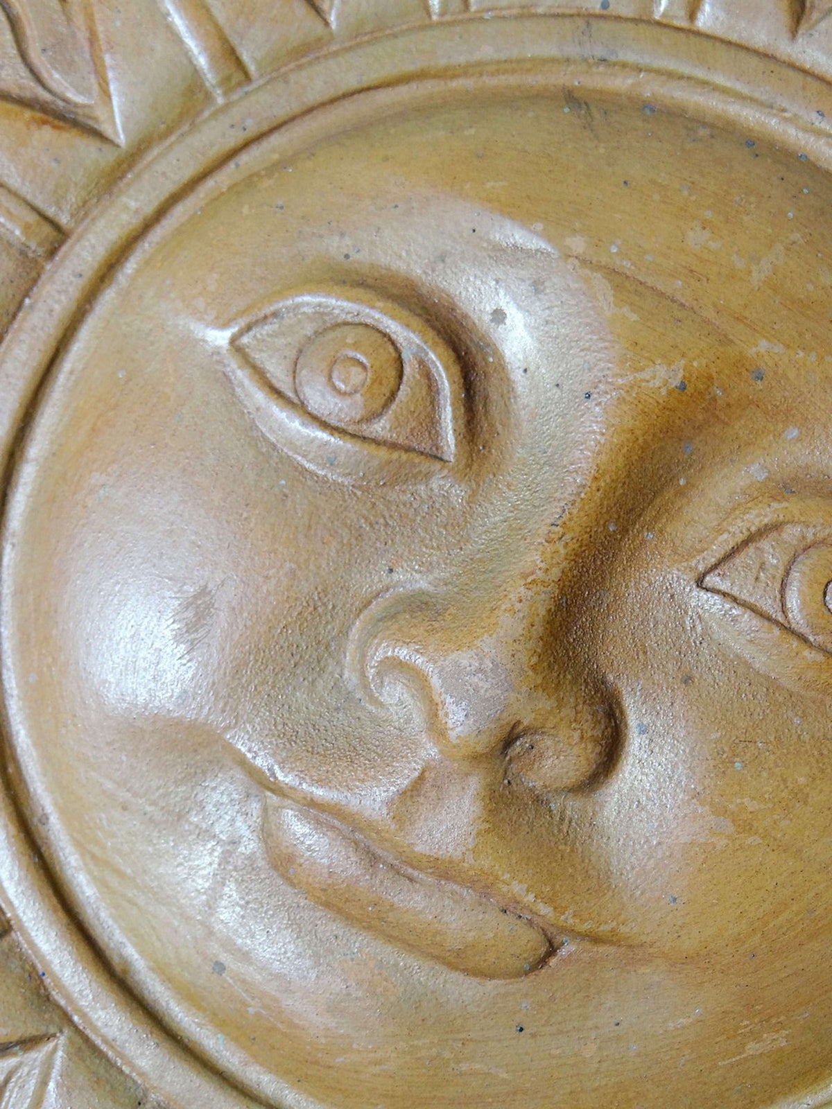 Vintage Wandrelief Sonnengesicht aus Terrakotta von Mak Marazzi