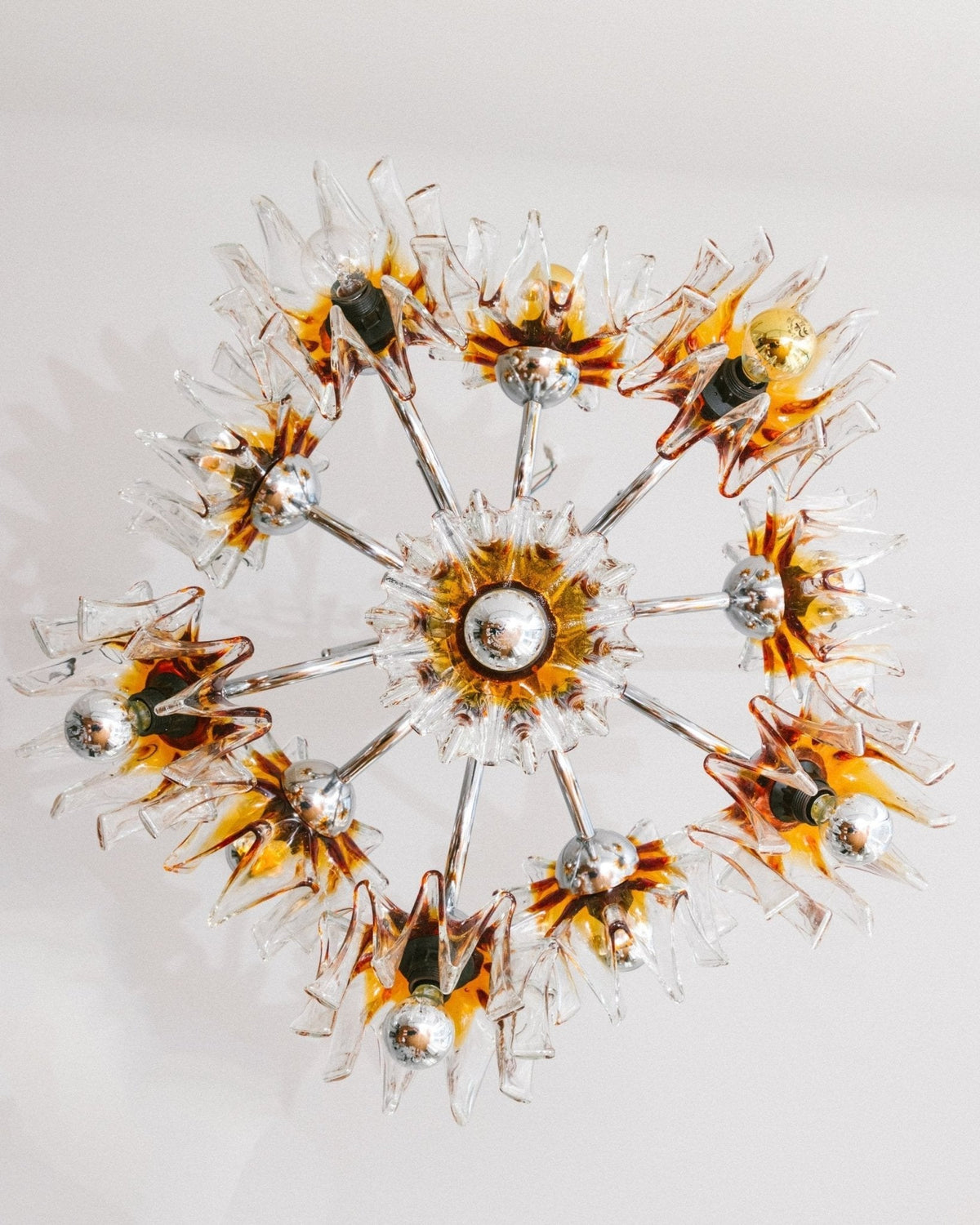 Vintage Kronleuchter von Carlo Nason für Mazzega Murano Blumen Glasschirm 11-flammig