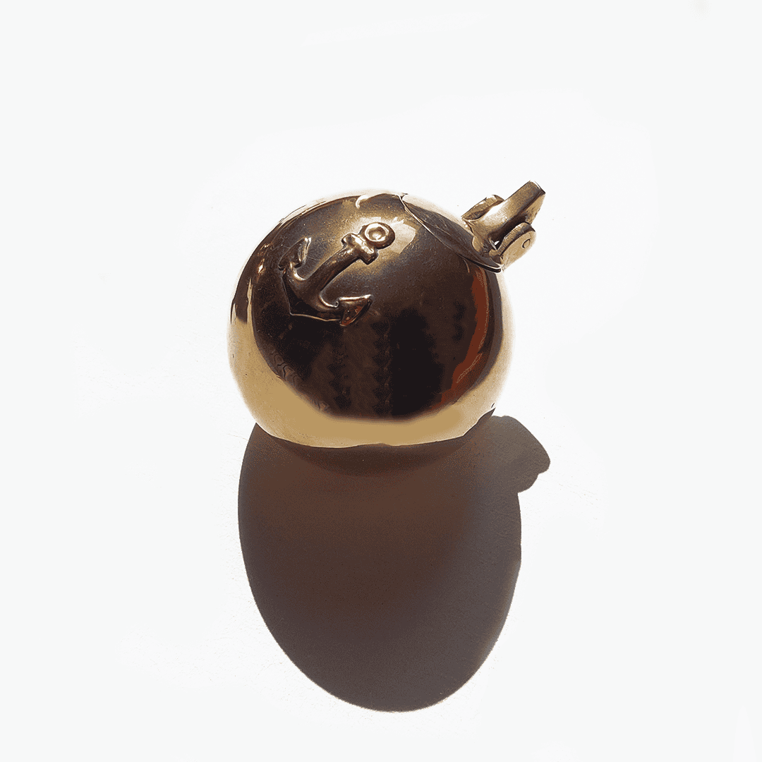 Vintage ashtray Marin brass anchor design gold