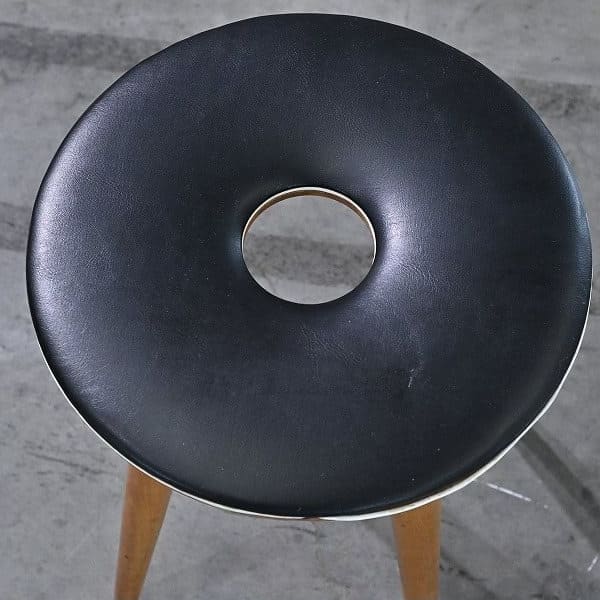 Vintage Hocker Ring Stool von Tokuyoshi Kato für Tendo Mokko mit Loch in der Sitzfläche