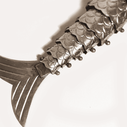 Décapsuleur vintage en forme de poisson argenté