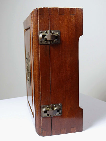 Vintage Schmuckdose Holz China mit Shou-Dekor in Kupfer