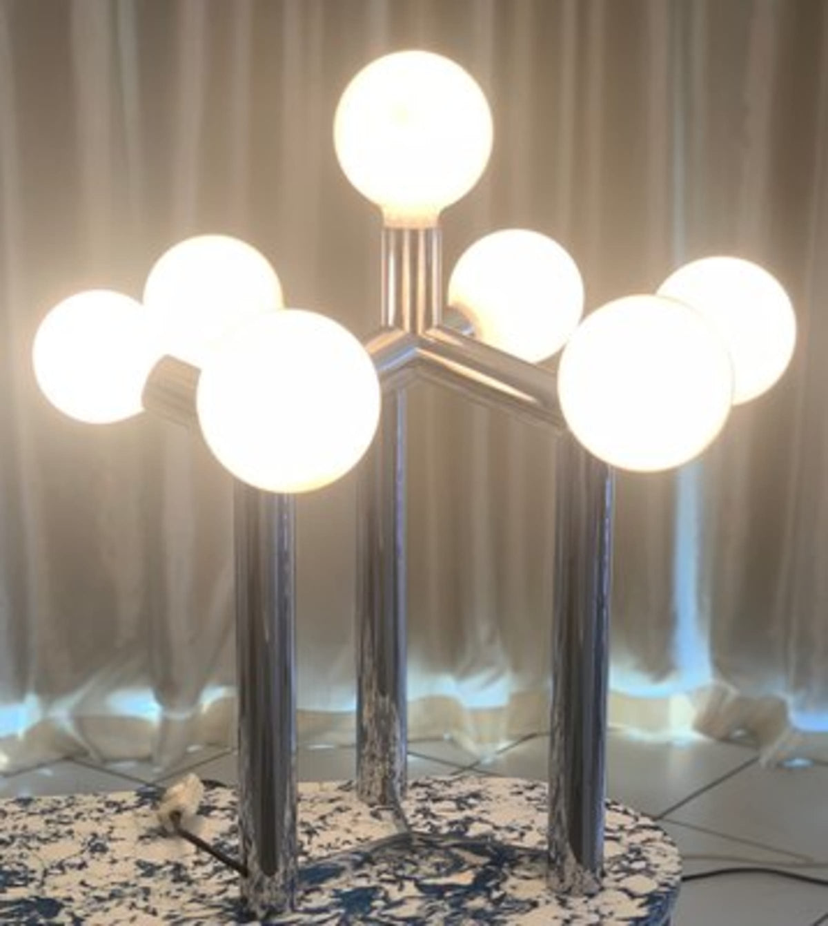 Vintage Tischlampe von J. T. Kalmar für Kalmar in Chrom und weißem Glas