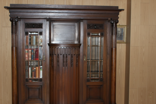 Vintage Schrank Wohnzimmerschrank aus Eiche, Jugendstil, verglast, sehr gut