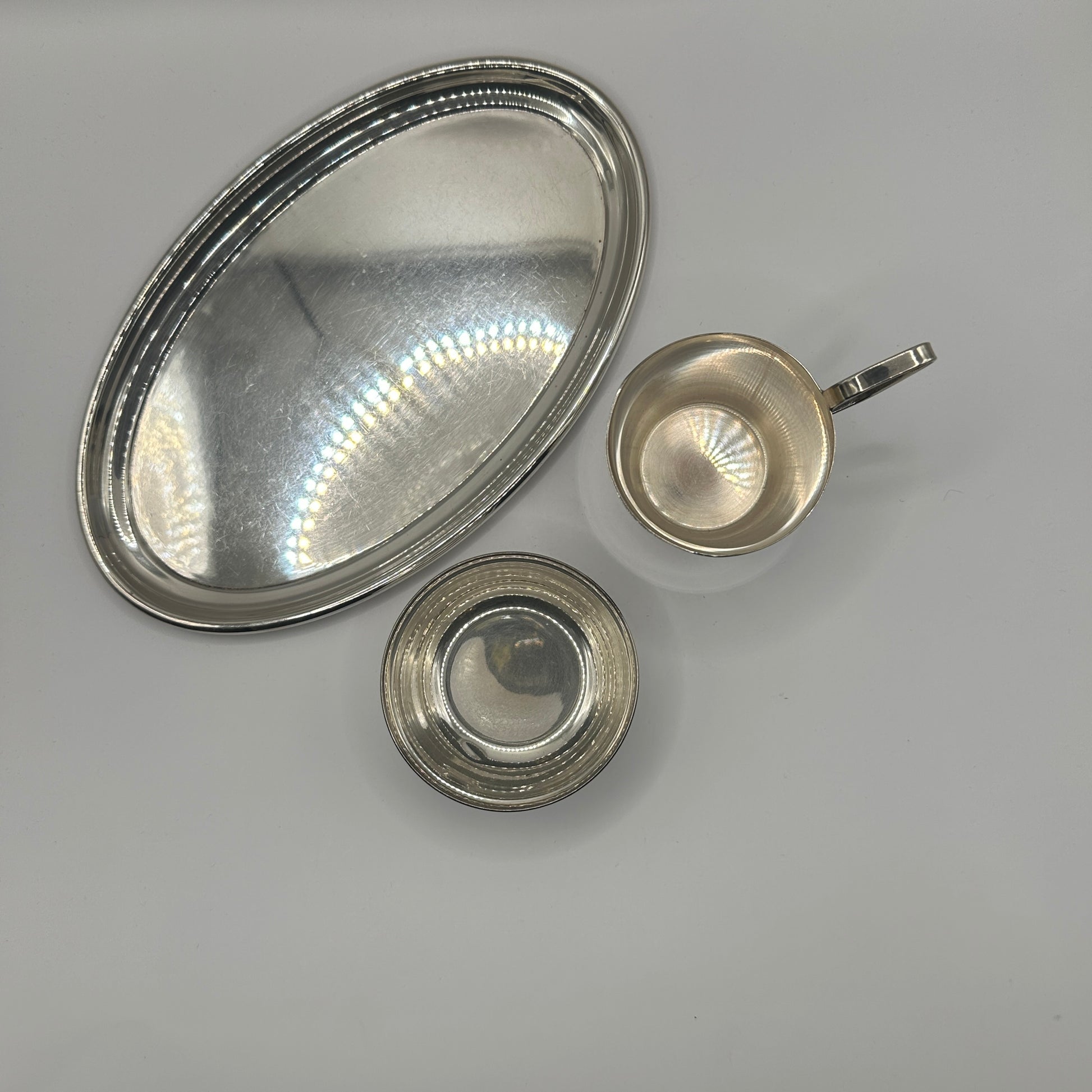 Silbernes Tee-/Servier-Set mit Tablett, Schale und Kännchen Set von 2