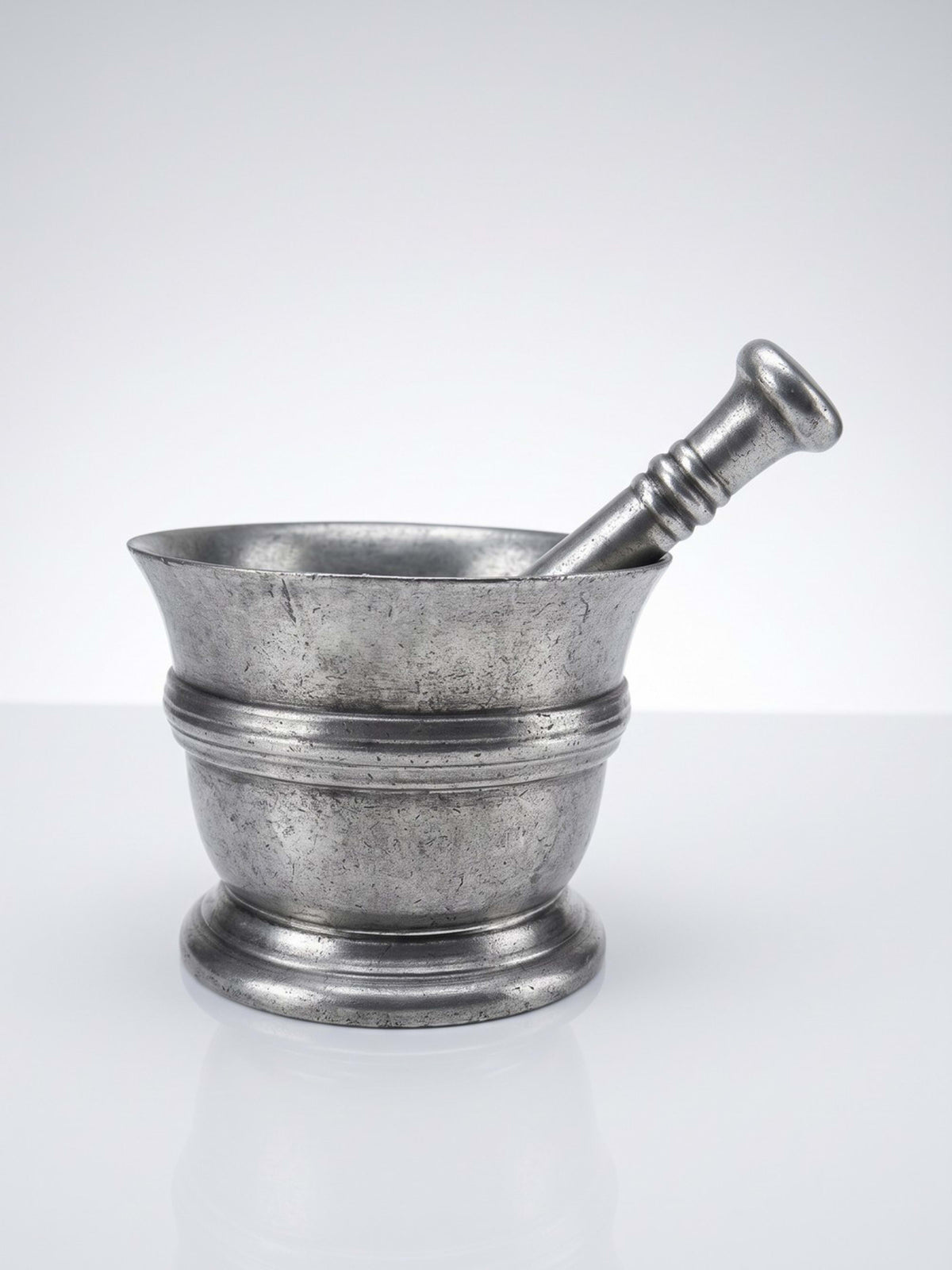 Vintage Mörser mit Stößel aus Zinn von Les Étains du Manoir