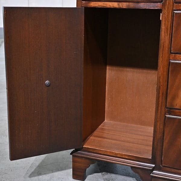 Vintage Sideboard REPRODUX von Bevan Funnell